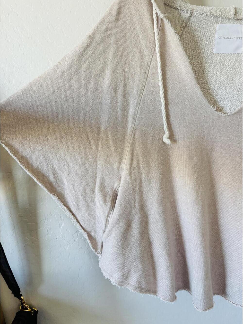 Victoria’s Secret NWOT oversized Terry sweatshirt cape - Picture 7 of 9